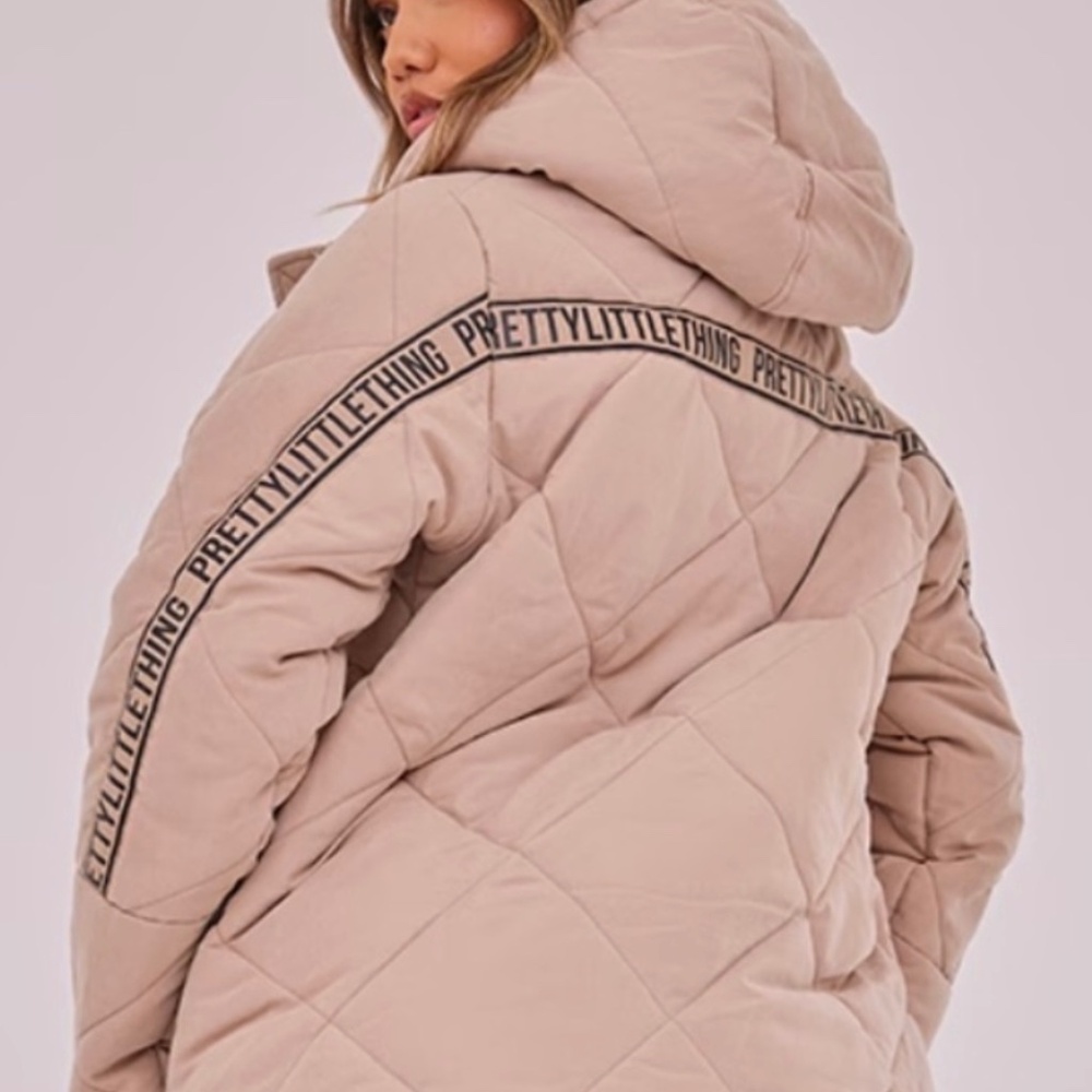 PRETTYLITTLETHING stone peach skin diamond quilted oversized jacket size 8 US